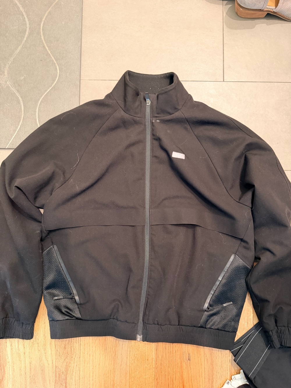 Figs Women's Black Full-Zip Performance Jacket